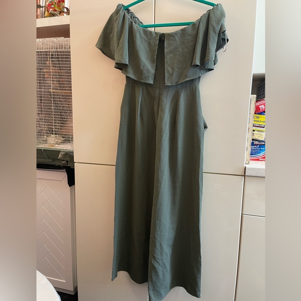 StreetWear Society Women's Off the Shoulder Ruffle Jumpsuit Army Green Sz M - Picture 2 of 10